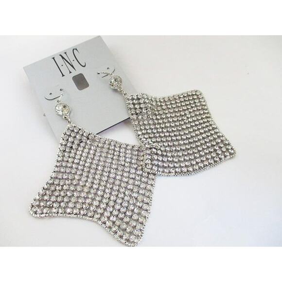 2072 NIP INC Intern'l Concepts Silvertone Crystal Diamond Shape Drop Earrings - Picture 1 of 2